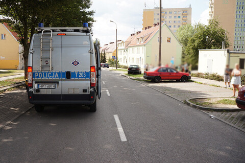 Potrącenie na Okrzei. Chłopiec wbiegł pod samochód