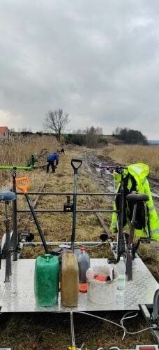 Z Tolkmicka do Fromborka drezyną. „Trasa na tym odcinku Kolei Nadzalewowej już gotowa”