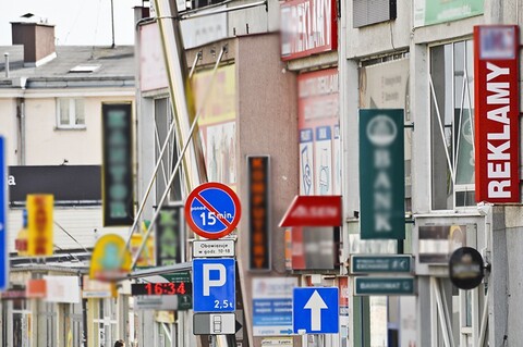 Parasolowa rewolucja na starówce