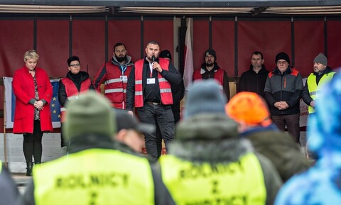 Rolnicy protestowali w Elblągu. „Żywność spoza UE jest nafaszerowana pestycydami”