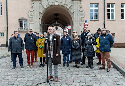 Rzecznik ogłasza swój start w wyborach na prezydenta