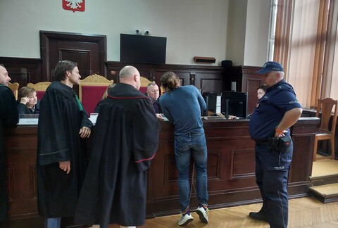 Skok na jubilera za miliony. Oskarżony przerywa milczenie