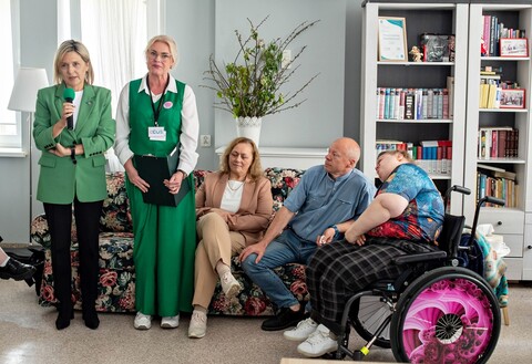 Opiekunowie na pełen etat