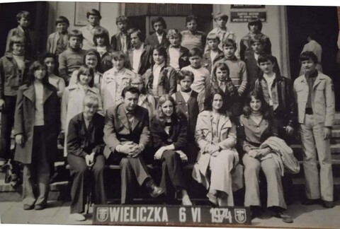Praca społeczna na dzieci wpływa wychowawczo. (Ze szkolnej kroniki SP w Łęczu, odc. 5)