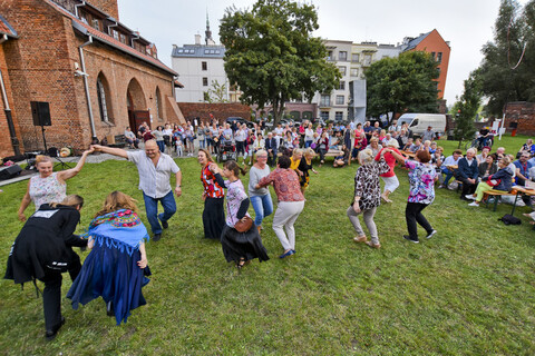 Taniec nasz powszedni