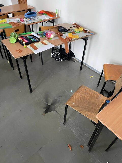 Telefon wybuchł w plecaku podczas lekcji