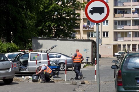 Słupek słupkiem pogania