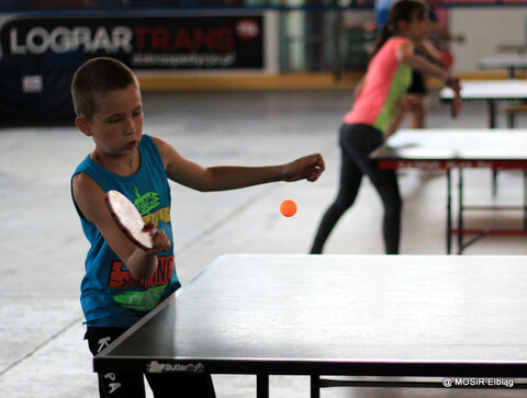 Wakacje z MOSiR-em. W środę tenis, w czwartek siatkówka i koszykówka