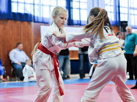 Walczą mali judocy