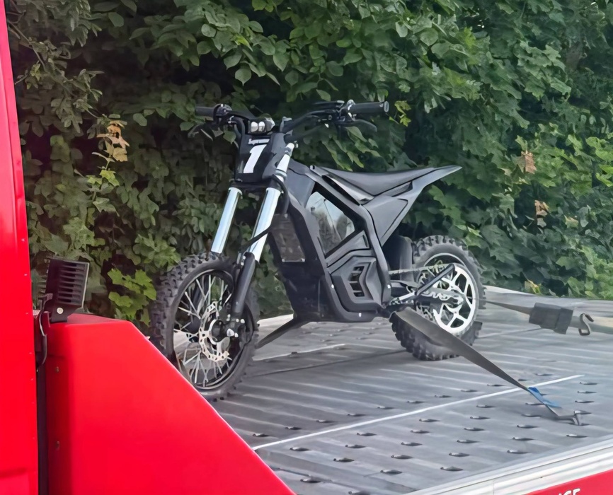 14-latek jechał (moto)rowerem. Konsekwencje są znaczne