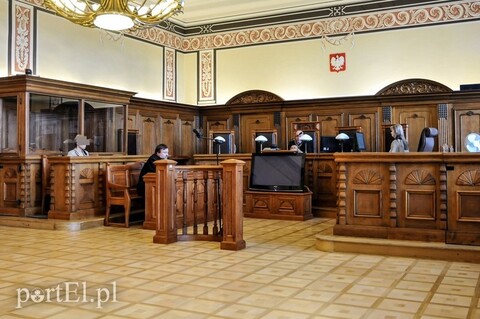 Chciała usmażyć frytki, spowodowała pożar. Bardzo przepraszam i żałuję