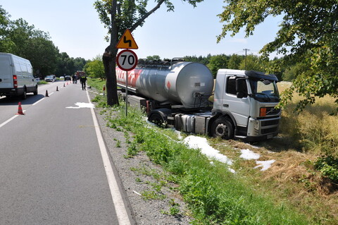 24 tys. litrów paliwa w rowie