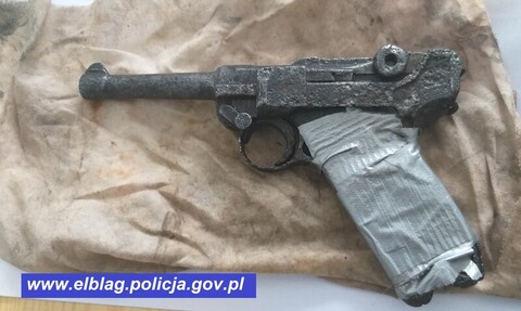 72-latek z „parabelką”