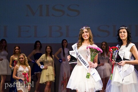 Nowa miss trenuje fitness