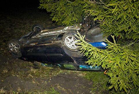 Auto na dachu, a kierowca zniknął