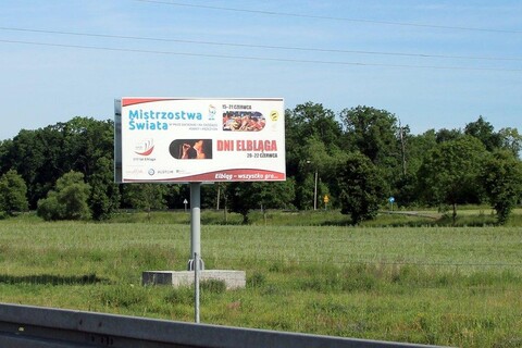Billboardy stoją, witacze muszą poczekać