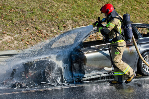 BMW spłonęło na S7