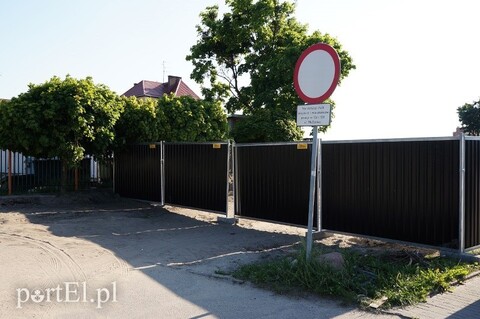 Mieszkańcy walczą o dojazd do mieszkań
