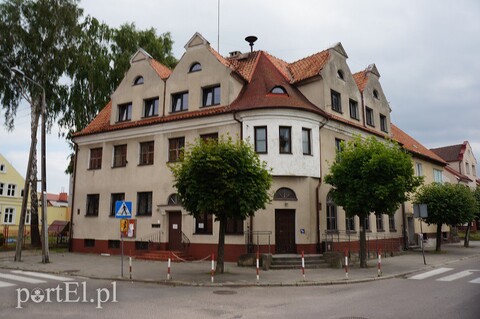 Sprzedali były urząd, burmistrz z absolutorium