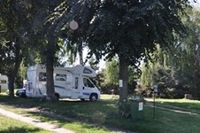 Camping z tytułem Mistera
