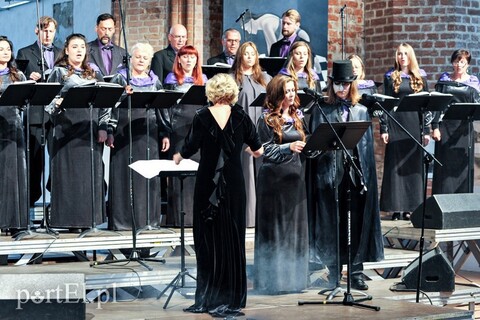 Cantata szuka męskich głosów