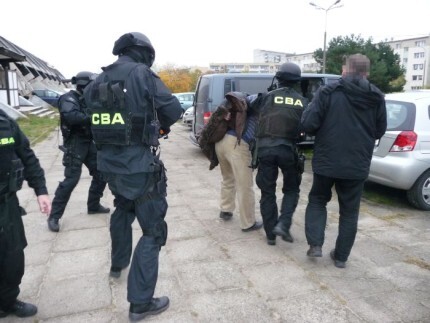 Mecenasi zatrzymani wraz z gangsterami