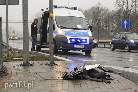 Ciężarówką wjechał w dwa auta