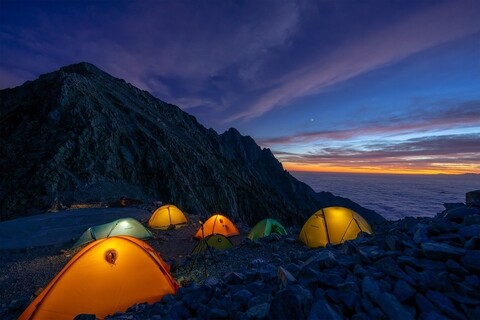 Co zabrać ze sobą na camping?