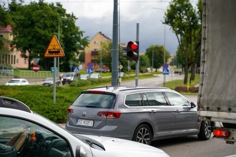 Czerwone włącza się co chwilę, a tramwaju nie widać (aktualizacja) 