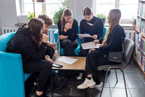 Czy trudno jest wymyślić dobry tytuł? Konkurs dziennikarski dla uczniów szkół średnich