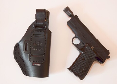 Czyj to pistolet?