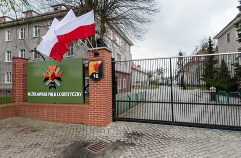 Czytelniczka: Co to za namioty dla skażonych?