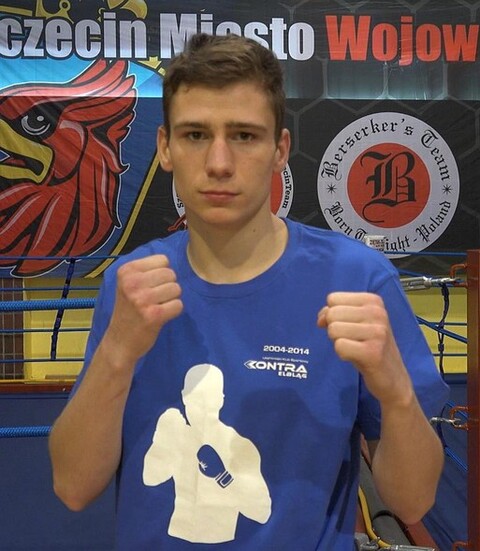 Dawid Michelus w meczu ligi WSB (boks)