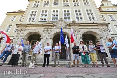 Demonstracja przed Sądem Okręgowym