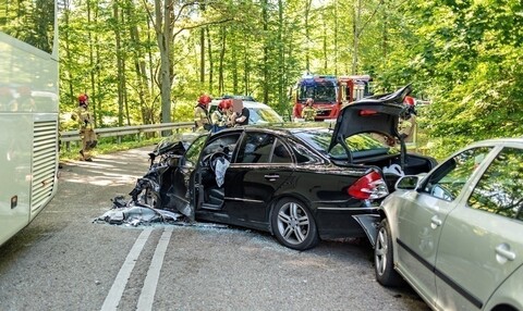 Pijany wjechał w autokar. Jest akt oskarżenia