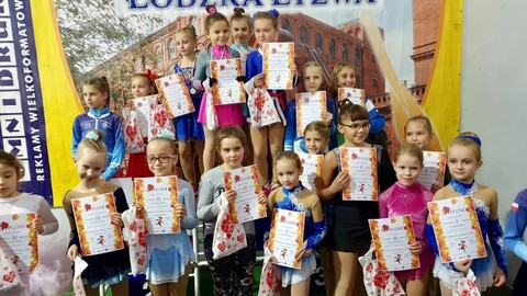 Dobry początek sezonu młodych łyżwiarzy