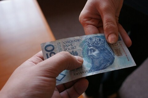 Drukował pieniądze i nimi płacił