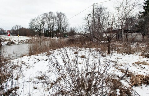 Działka nad rzeką pod młotek