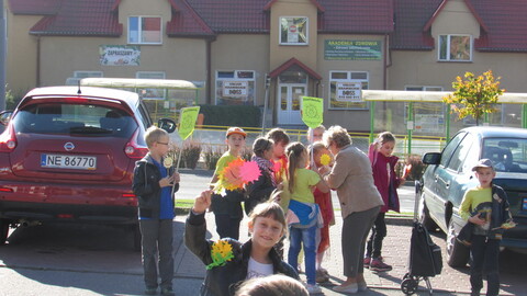 Dzieci z SP 11 „zarażają” uśmiechem