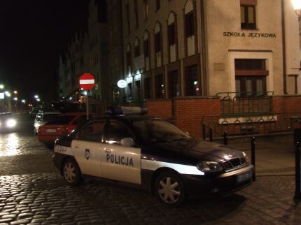 Dziecko wypadło przez okno