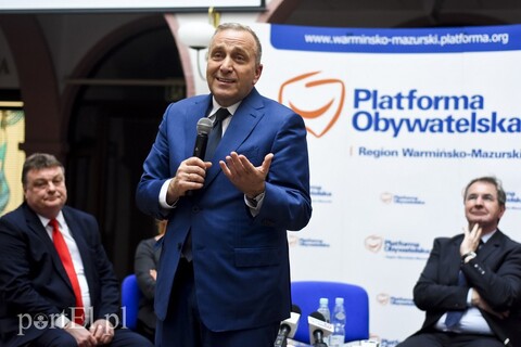 O samorządach, 500 + i prężeniu muskułów