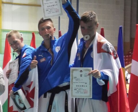 Elbląscy karatecy z medalami (karate)