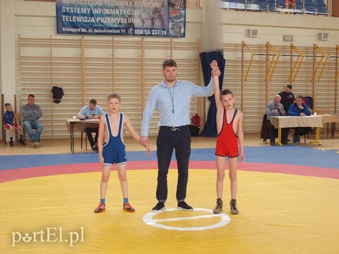 Elbląscy zapaśnicy z medalami