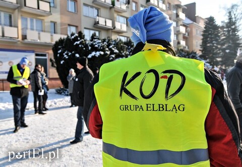 Z Elbląga do Warszawy na marsz KOD-u