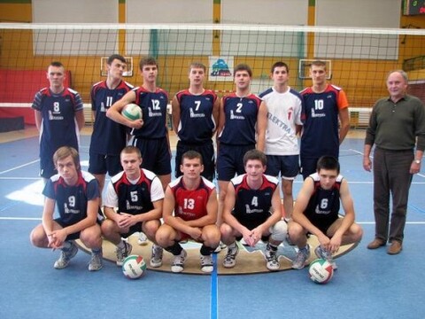 Juniorzy ze zmiennym szczęściem (siatkówka)