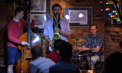 Energetyczny jazz w Krypcie