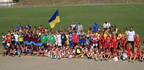 FC Kaliningrad z pucharem Piekarczyka