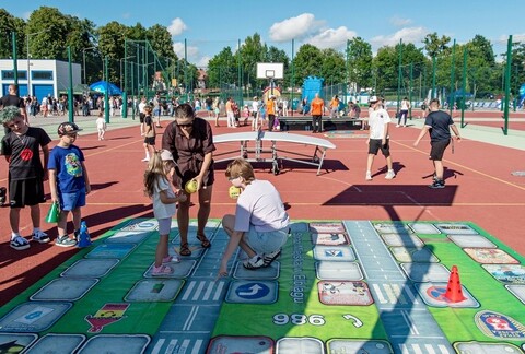 Symulator zderzeń, alkogogle i inne atrakcje na Kalbarze