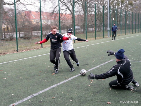 Futbolowa wiosna w lidze MOSiR