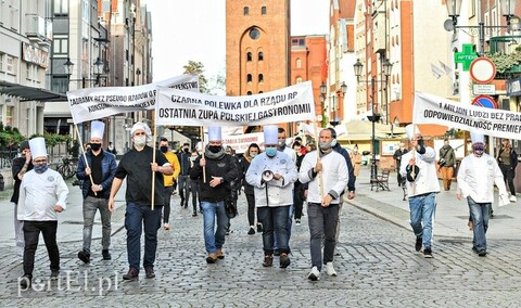Gastronomia z czarną polewką dla rządu
